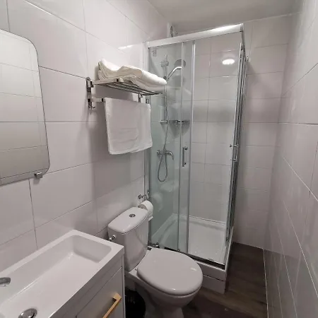 Bondy Chambre Quarto em Acomodações Particulares